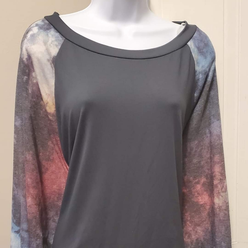 Plus size oversized Balloon sleeve. Tye dye